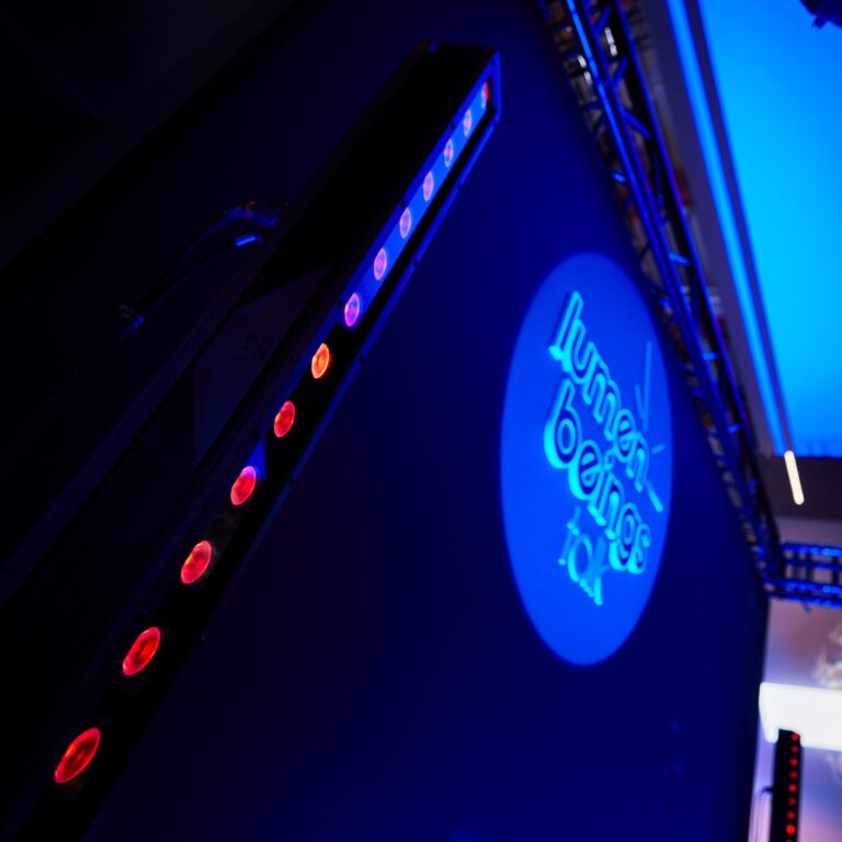 Cameo PIXBAR 400 IP G2 LED Bar