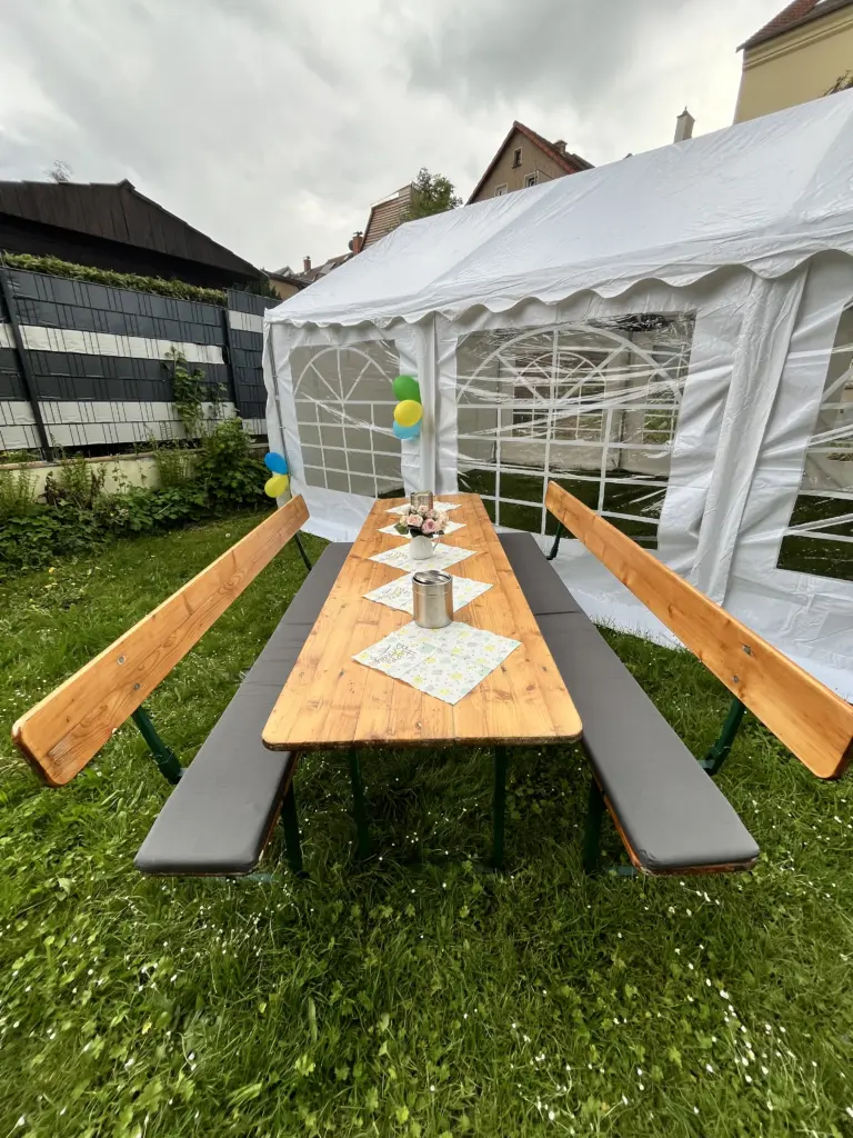 Biertischgarnitur/ Festzeltgarnitur/ Bierbänke